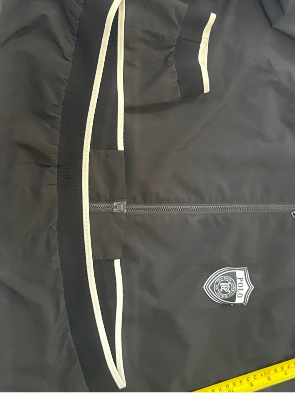 Men's Black Performance Windbreaker P Wing Med